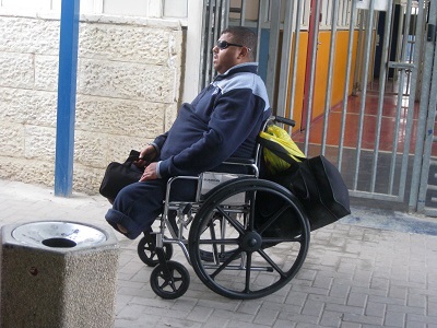 gaza_man_wheelchair