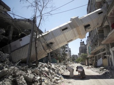 gaza_mosque_praying_war