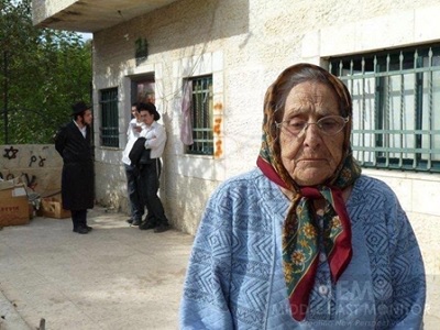 old_woman_jerusalem