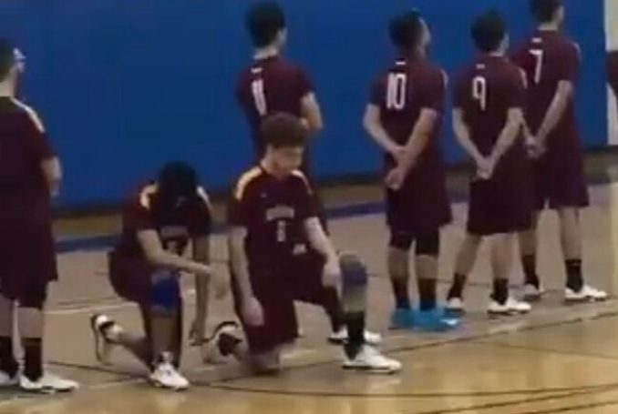 US Athletes Kneel Down during Israel’s National Anthem, Draw Accusations of ‘Anti-Semitism