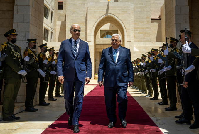 Reports: PA Seeks to Replace US Sponsorship of Palestinian-Israeli Talks Reports: PA Seeks to Replace US Sponsorship of Palestinian-Israeli Talks