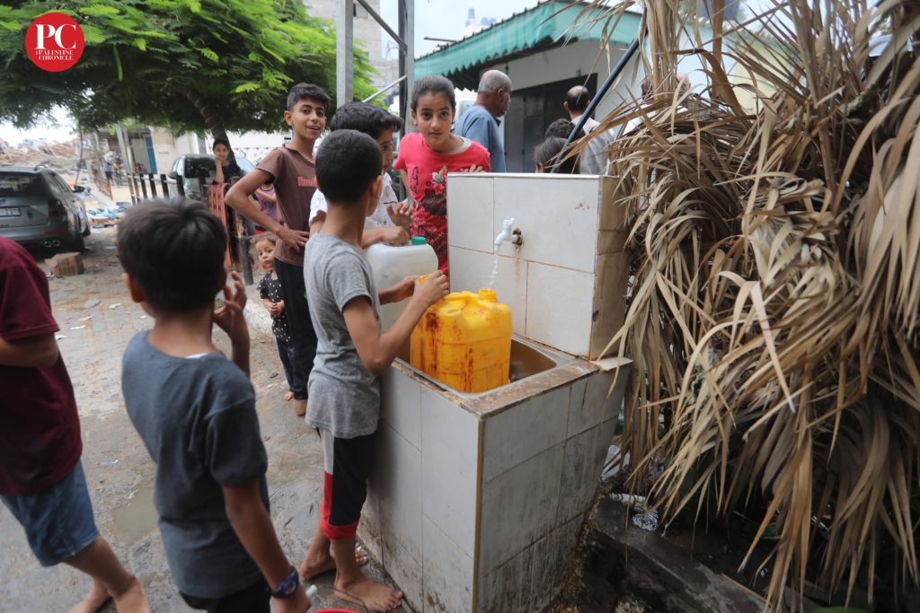 Smiling in the Time of Genocide, Gaza Children Looking for Water PHOTOS Palestine Chronicle